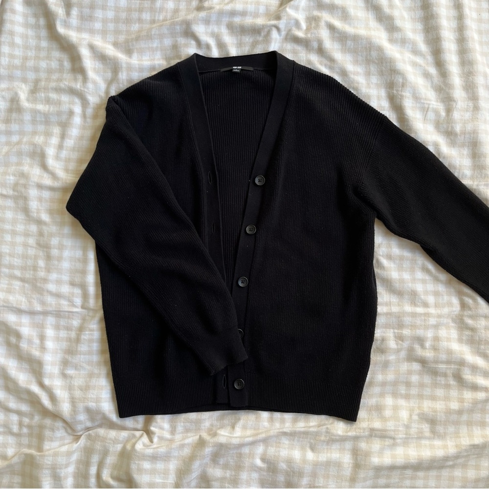 Uniqlo Ribbed Black Cardigan